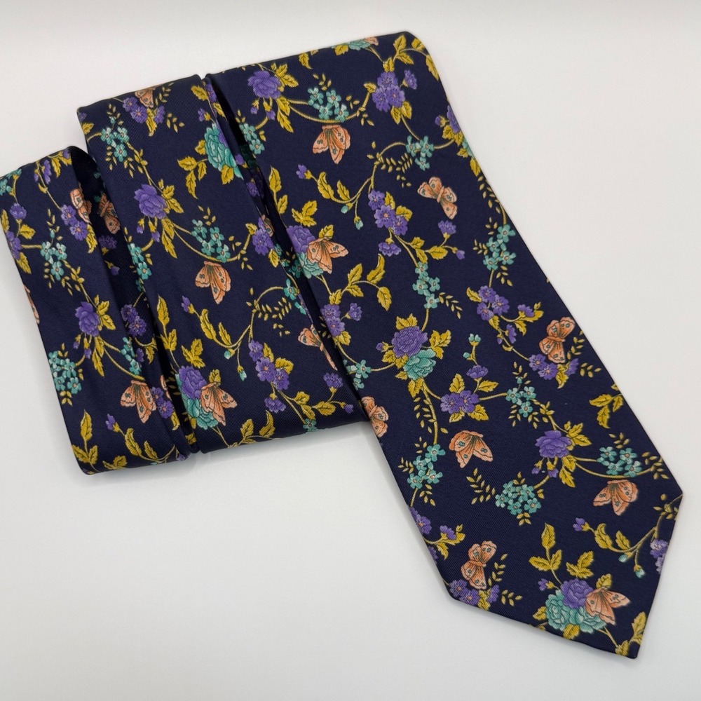 Hudson & Oates Silk Tie OS Navy Blue Floral Butterfly Botanical Vintage Preppy - Picture 2 of 7